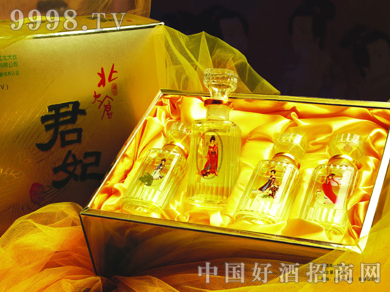 ����}-����