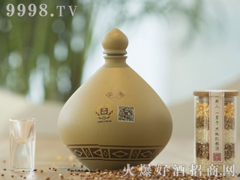 Ʒ���Ճ�(ch��)ԭ�Ɲ����Ͱ׾ơ�52��1000ml��