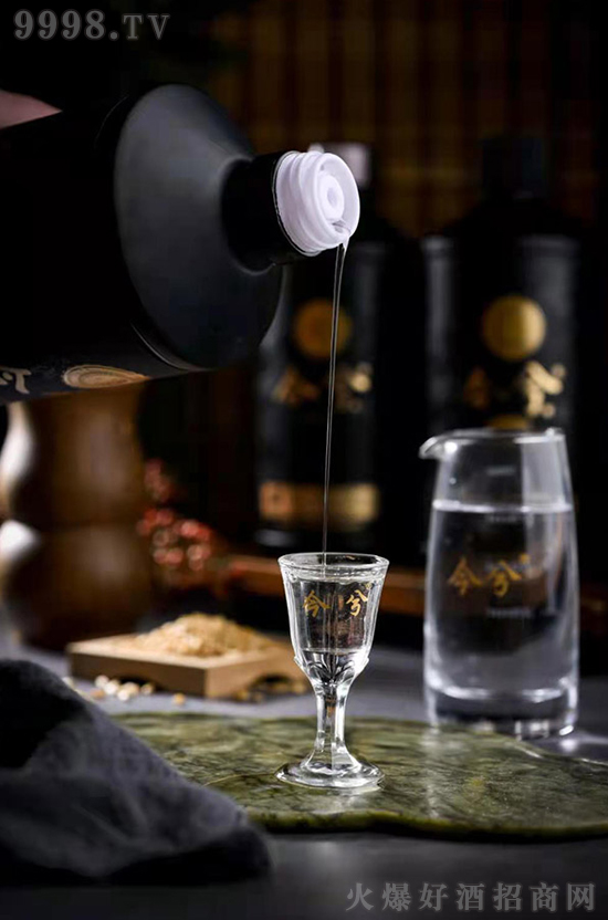 협�������Ʒ�|�У������u��ӭ���ƾ���--����ƴ��������ˣ�