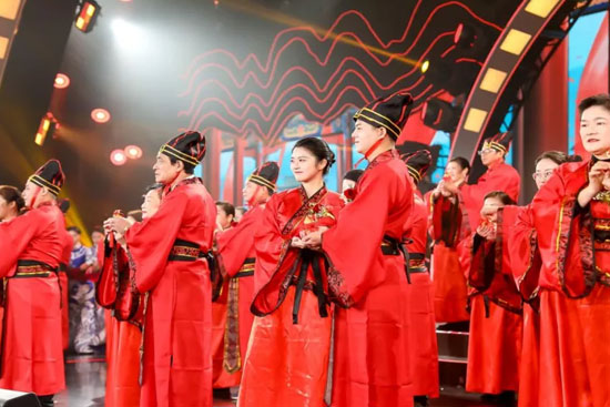 �ڶ��Ï]ɽ���H�����Ӱ����é�_ӭ�e�Ƽ��w���A�M�չ�