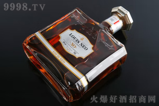 40��·����W�Z��˹XO���m��700ml�r�񣬶����X��