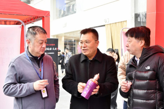 ��Ʒζԥ���������M��ԥ��Ʒ�b�w򞹫���������ɹ��e�k