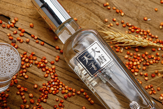 �������Ӿ�С����42��125ml�����Ͱ׾�