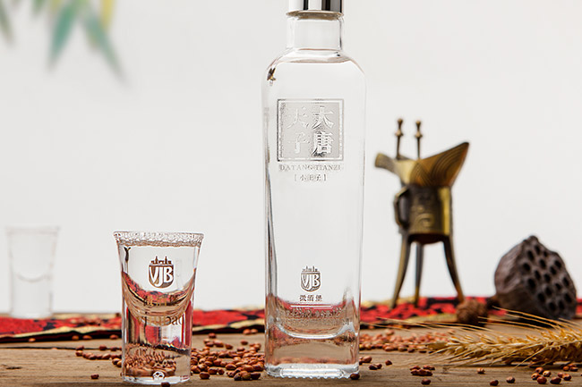 �������Ӿ�С����42��125ml�����Ͱ׾�